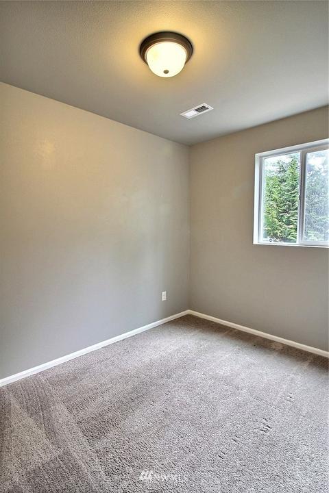 19126 18th Ave E, Spanaway, WA 98387 photo 17