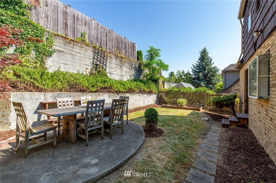  2516 12th Ave W, Seattle, WA 98119 photo 29
