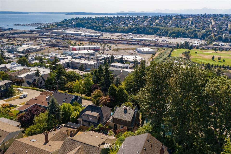  2516 12th Ave W, Seattle, WA 98119 photo 35