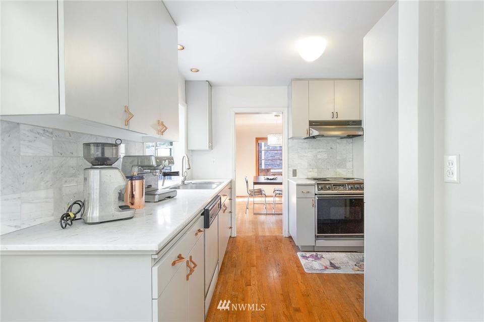  2516 12th Ave W, Seattle, WA 98119 photo 10