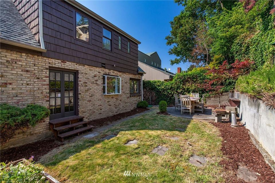  2516 12th Ave W, Seattle, WA 98119 photo 28
