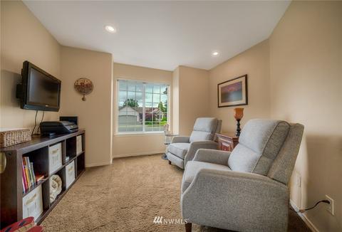 2872 Terry Ln, Enumclaw, WA 98022 photo 5