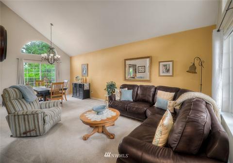 2872 Terry Ln, Enumclaw, WA 98022 photo 3