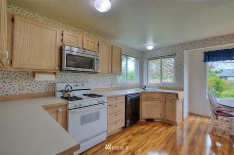 3317 Wynalda Dr, Enumclaw, WA 98022 photo 2