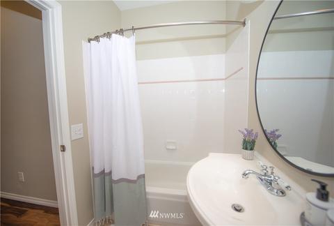 12122 171st Pl #D202, Bothell, WA 98011 photo 18