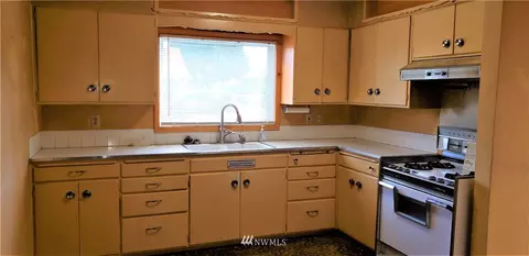 1009 E St, Centralia, WA 98531 photo 6