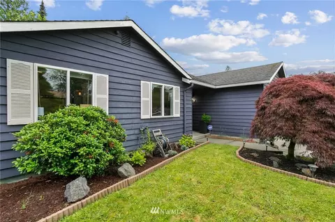 7403 7th Dr W, Everett, WA 98203 photo 1