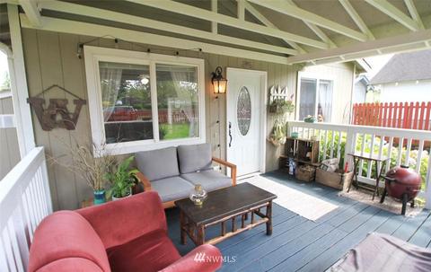 2027 Jensen St, Enumclaw, WA 98022 photo 3