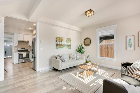 1820 Rockefeller Ave, Everett, WA 98201 photo 3