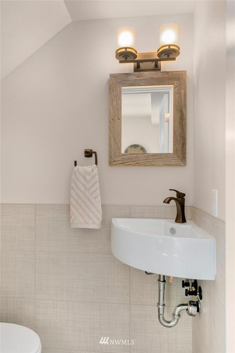 1820 Rockefeller Ave, Everett, WA 98201 photo 4