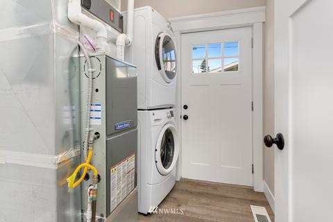 1820 Rockefeller Ave, Everett, WA 98201 photo 14
