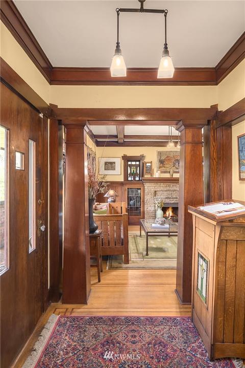 809 N 60th St, Seattle, WA 98103 photo 4