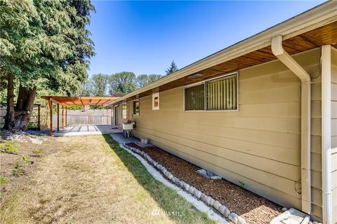 8830 Gothic Way, Everett, WA 98208 photo 23