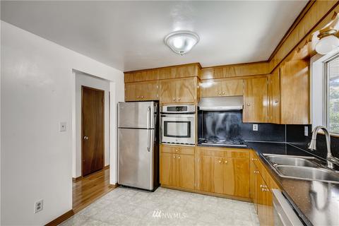 8830 Gothic Way, Everett, WA 98208 photo 9