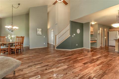 219 Kendall St NE, Orting, WA 98360 photo 9