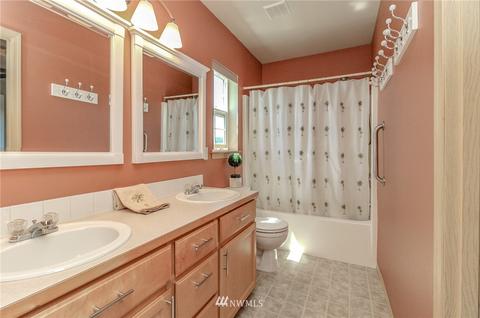 219 Kendall St NE, Orting, WA 98360 photo 23