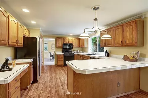 220 174th St SW, Bothell, WA 98012 photo 4