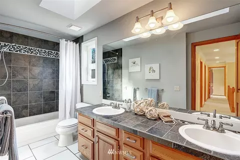220 174th St SW, Bothell, WA 98012 photo 22
