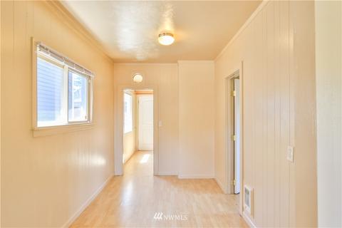 2606 Walnut St, Everett, WA 98201 photo 3