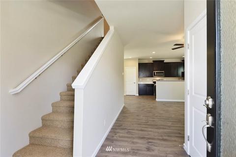 437 Becky Ave E, Enumclaw, WA 98022 photo 2