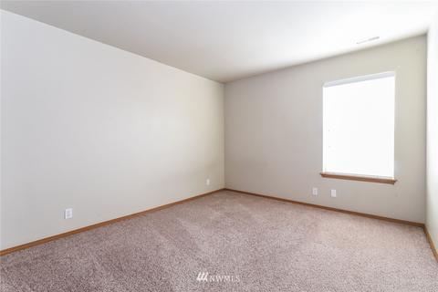 1207 Riddell Ave, Orting, WA 98360 photo 8