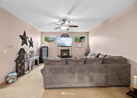 207 Cardinal St SW, Orting, WA 98360 photo 13