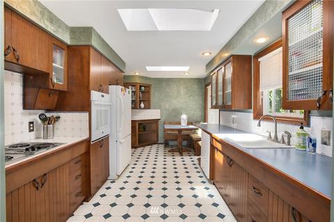 9320 NE 184th Pl, Bothell, WA 98011 photo 6