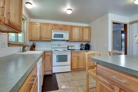 318 190th St E, Spanaway, WA 98387 photo 8