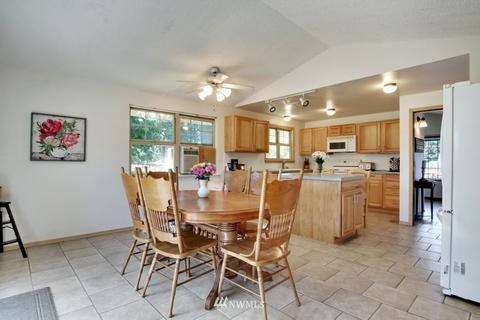 318 190th St E, Spanaway, WA 98387 photo 6