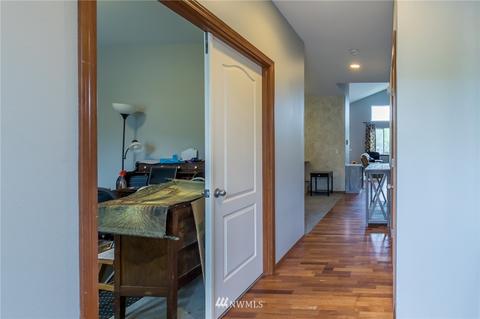 1112 Eagle Ave SW, Orting, WA 98360 photo 4