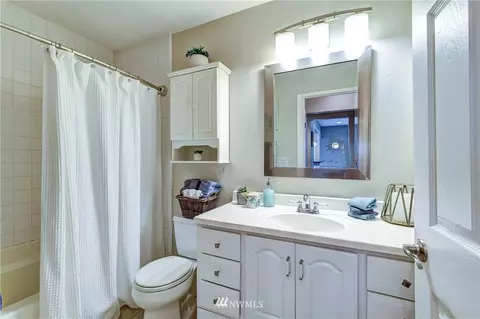 9523 NE 180th St #A101, Bothell, WA 98011 photo 7