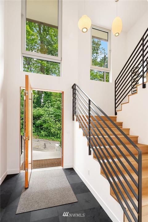 111 33rd Ave E, Seattle, WA 98112 photo 3