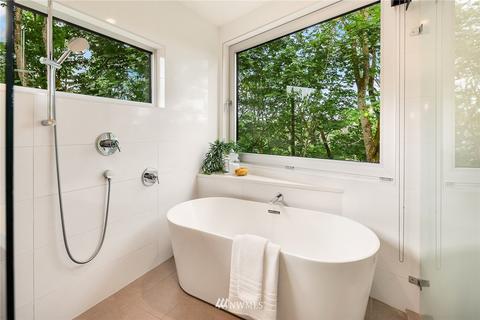 111 33rd Ave E, Seattle, WA 98112 photo 20