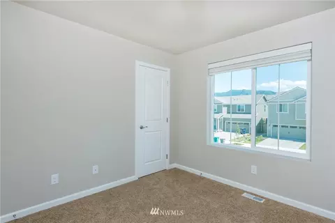 250 Iris Ln, Enumclaw, WA 98022 photo 22