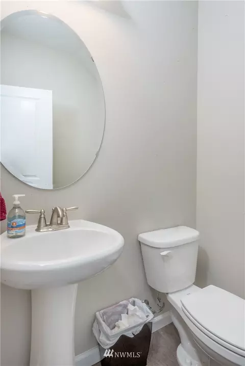 250 Iris Ln, Enumclaw, WA 98022 photo 14