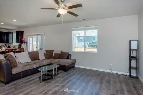 250 Iris Ln, Enumclaw, WA 98022 photo 10