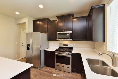 574 Carrie Dr E, Enumclaw, WA 98022 photo 9