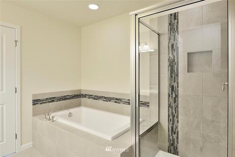 679 Vickie Ln N, Enumclaw, WA 98022 photo 7