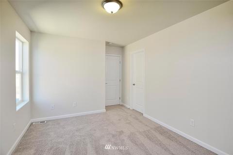679 Vickie Ln N, Enumclaw, WA 98022 photo 13