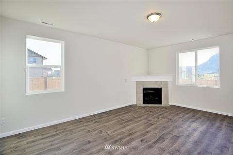 679 Vickie Ln N, Enumclaw, WA 98022 photo 5