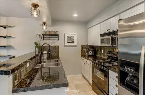 18930 Bothell Everett Hwy #A305, Bothell, WA 98012 photo 9