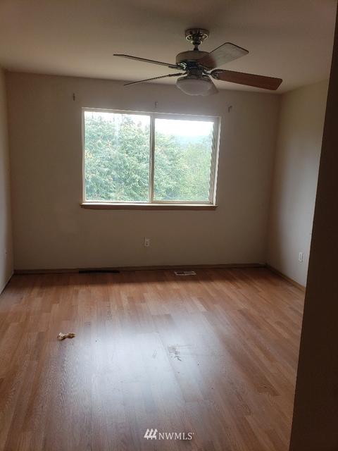 213 Groff Ave NW, Orting, WA 98360 photo 8