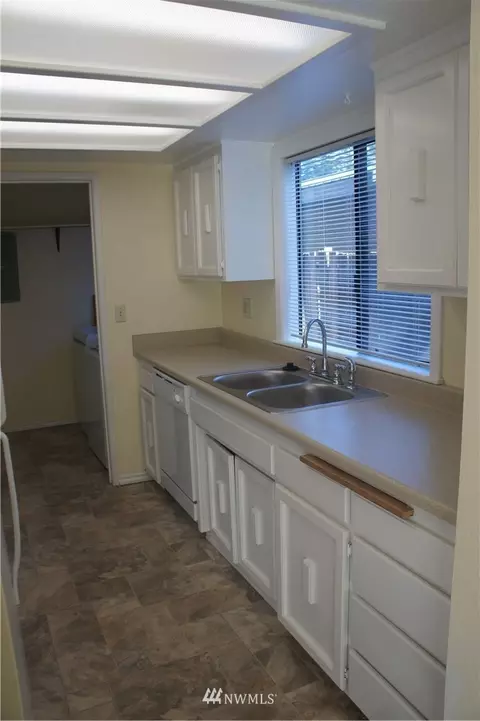 6920 Lower Ridge Rd, Everett, WA 98203 photo 12