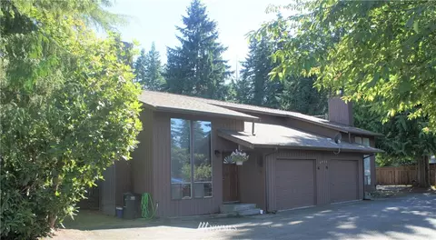 6920 Lower Ridge Rd, Everett, WA 98203 photo 1