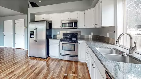8402 200th Street Ct E, Spanaway, WA 98387 photo 13