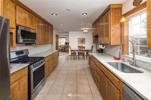 607 E 4th St, Nooksack, WA 98276 photo 10