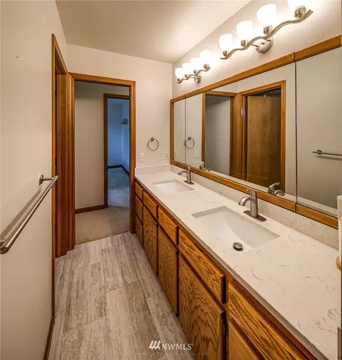 607 E 4th St, Nooksack, WA 98276 photo 28