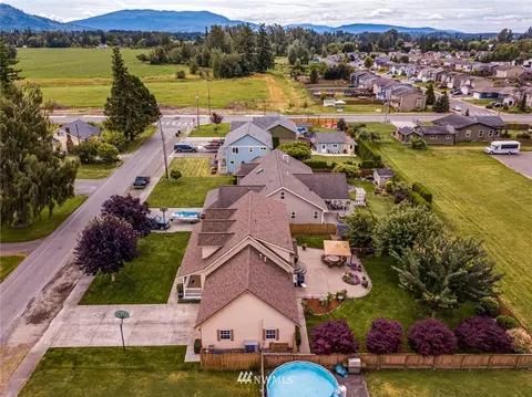 607 E 4th St, Nooksack, WA 98276 photo 36