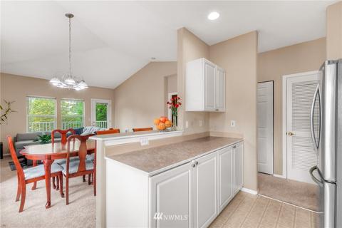 10025 9th Ave W #E201, Everett, WA 98204 photo 4