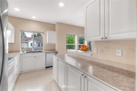 10025 9th Ave W #E201, Everett, WA 98204 photo 3